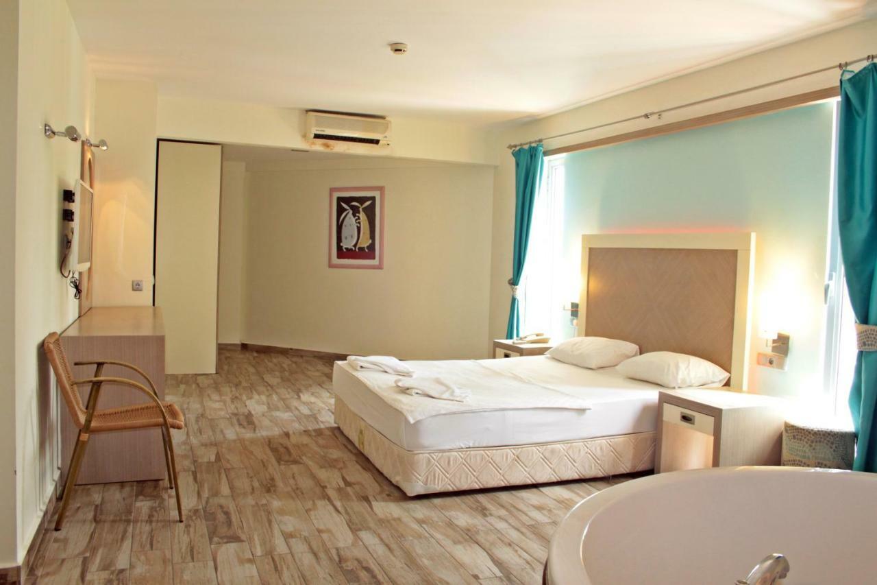 Costa Queen Suites Gümbet Zewnętrze zdjęcie